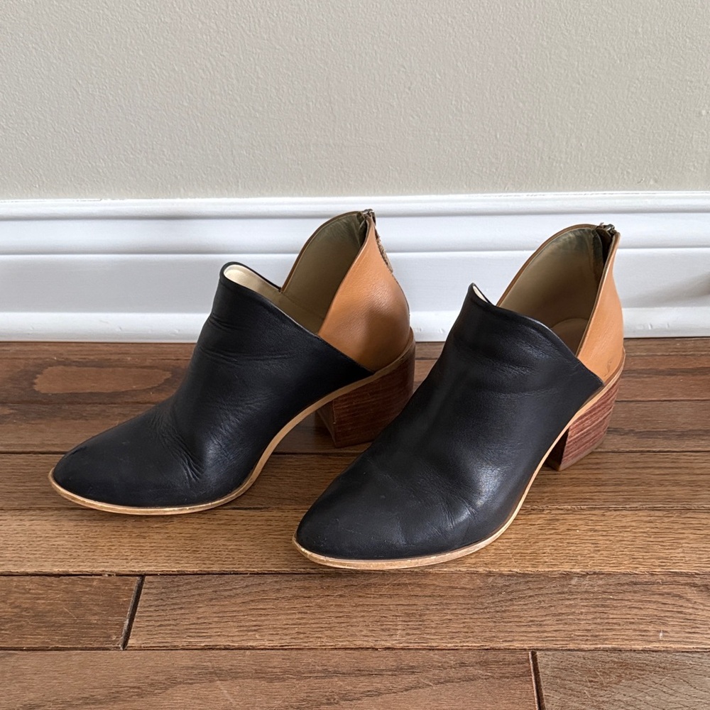 Sseko Black and Tan Heeled Boots